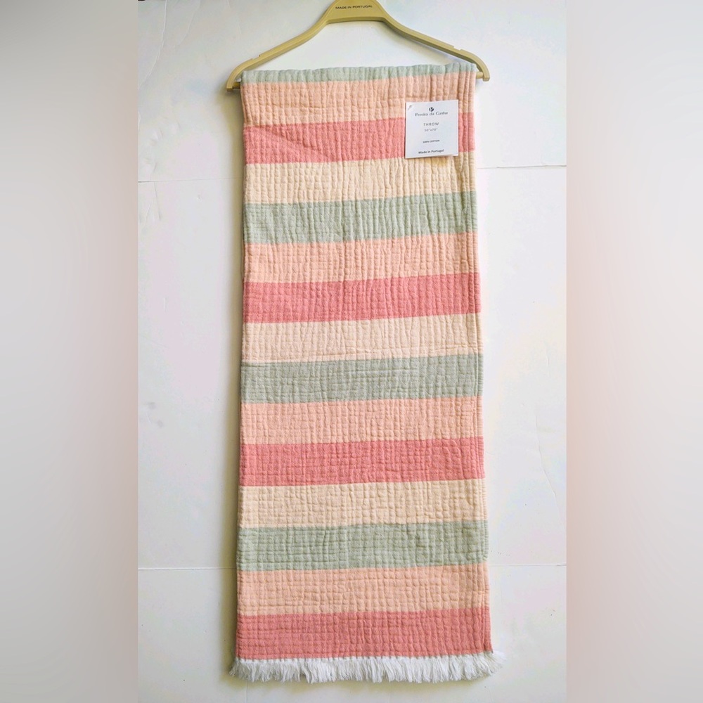 🎁Pereira Throw - Cotton - Candy Stripe